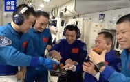 太空烧烤？？来看航天员们的“吃饭历程”！