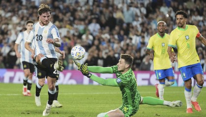 世预赛-恩佐传射小蜘蛛破门 梅西缺战阿根廷4-1双杀巴西