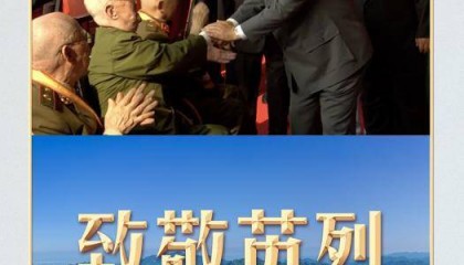 习言道|登上天安门城楼,习近平这个动作令人动容