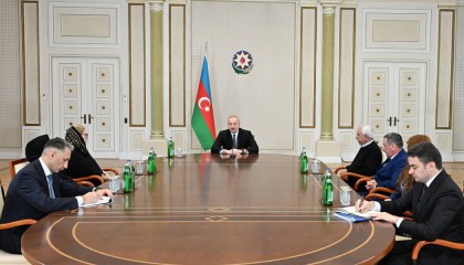 阿塞拜疆总统再次施压普京：我们要求伸张正义