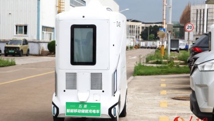 “行进中国”调研行·投资广西丨新能源汽车也有“充电宝”