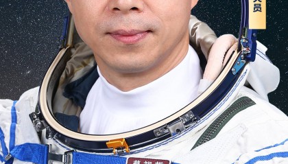 蔡旭哲、宋令东、王浩泽 神十九航天员确定！