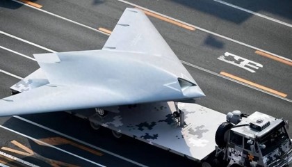 太强了！研发十六年的攻击-11，是为歼-36、歼-20S和076准备的？