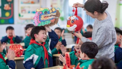 学龄生源将先达峰后减少， 国常会明确：适应人口变化办学