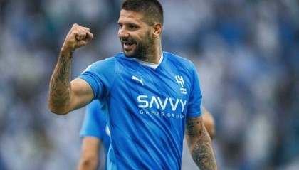 曼晚：霍伊伦打算离开曼联，后者有可能签下米特洛维奇作为替代者