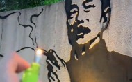 鲁迅夹烟墙画被投诉误导青少年，绍兴文旅：网友意见一致要求不用修改，不会因一人投诉就盲目更换