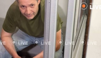 杀害乌前议长嫌疑人:我不是俄罗斯特工,只想去找儿子遗体