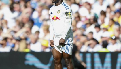 驳你面子即将加盟米兰！莱奥直播揭秘新星的技术与潜力