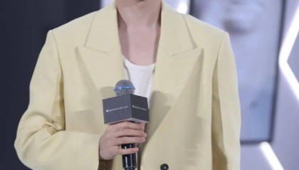 郑恺苗苗婚变？汪峰把大女儿赶出国？邓为脸垮了？京圈三姐妹绝交？李溪芮被踢出嘉行内幕？