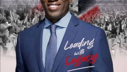 官方：52岁曼联传奇前锋约克成为特立尼达和多巴哥队主帅