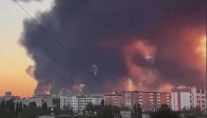 报复不隔夜！仅24小时，俄军炸碎阿塞拜疆投资，17个油罐被毁引发国际关注