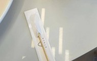 女子称亚朵酒店内疑似出现别人用过的“二手牙签”，自己入口后才发现，店方回应