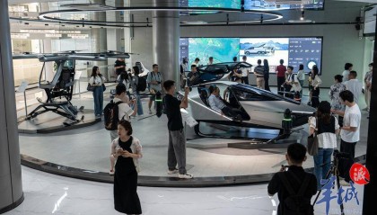 从飞行摩托到陆地航母，小鹏汇天赵德力创业十年：死磕到底，永不放弃 | 高质量发展调研行