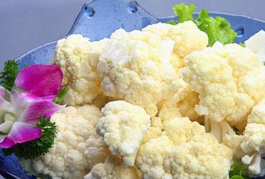 菜花该怎样炒？怎样超比较好吃？我们来看一看吧！