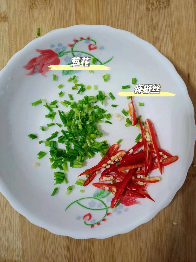 为什么我炒的土豆丝会糊，怎样避免？