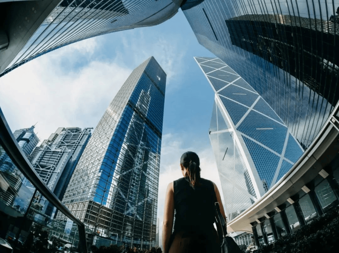 香港银行账户「账户管理费+转账手续费」汇总，建议收藏！