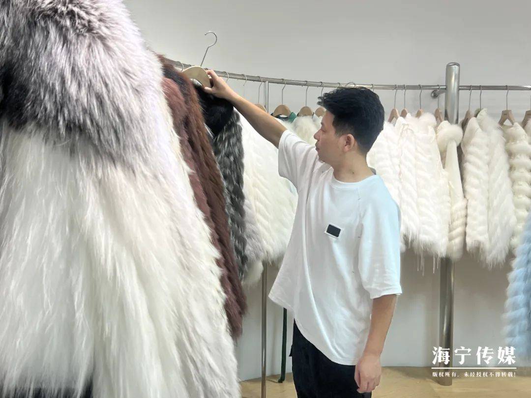 在海宁，一张纸变“真金白银”