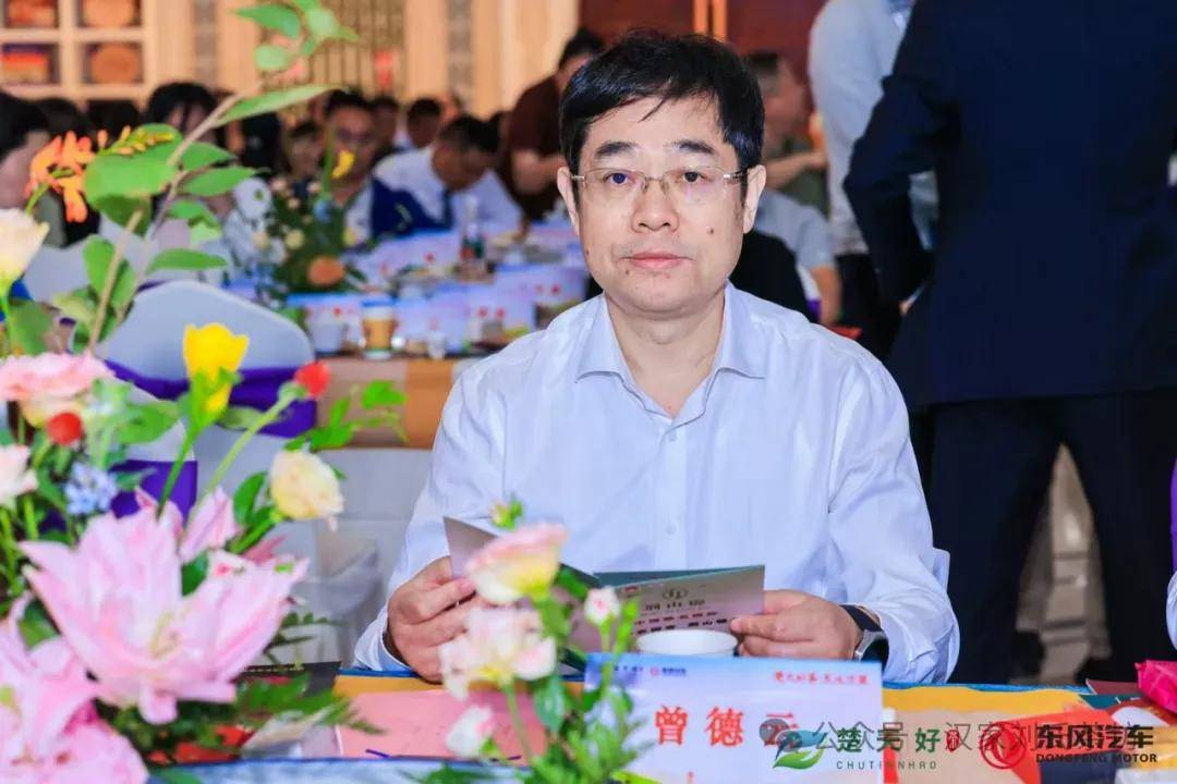 楚天好茶边疆万里行 汉家刘氏茶成功入驻乌鲁木齐