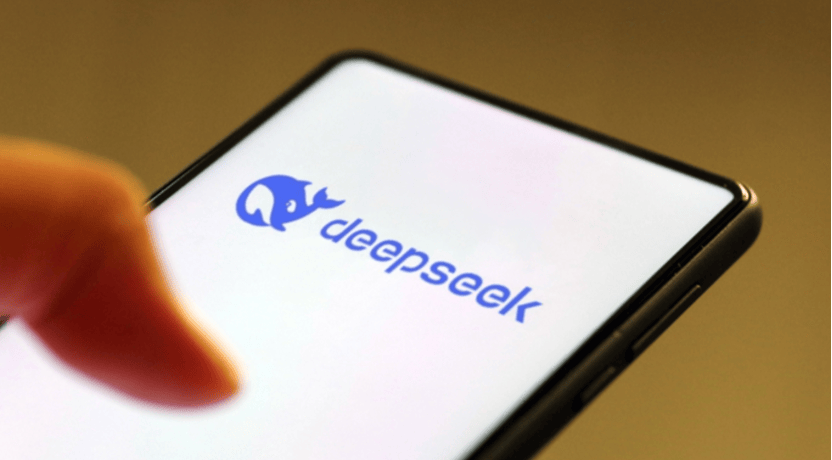 DeepSeek开年“抢”人：北京杭州两地布局，不卡学历、工作经验，年薪最高112万元
