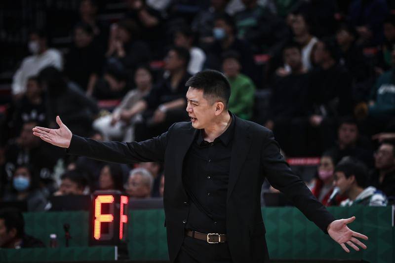 弗格确认缺阵东北德比 战绩不佳杨鸣誓言全力争胜