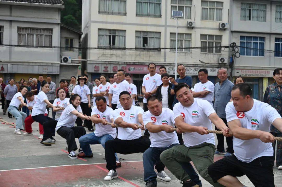庙坝镇举办首届红色运动会