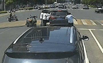 武汉闹市突发，这4人被拍到！