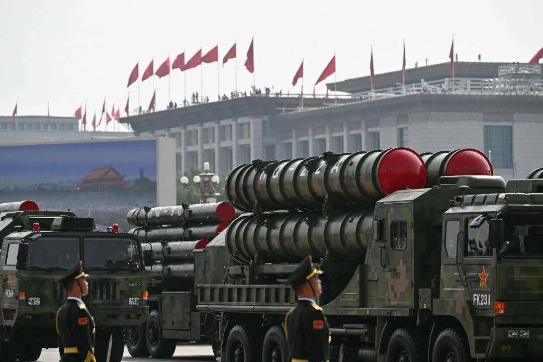 九三阅兵重磅武器汇总来了,完整视频+高清大图!中国军队装备已经Next Level,军迷变军盲
