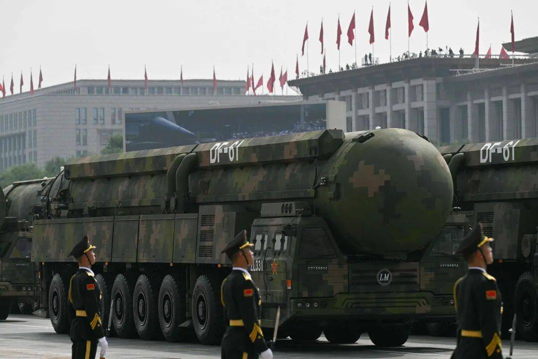 九三阅兵重磅武器汇总来了,完整视频+高清大图!中国军队装备已经Next Level,军迷变军盲