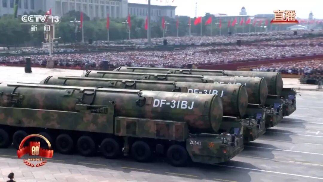 九三阅兵重磅武器汇总来了,完整视频+高清大图!中国军队装备已经Next Level,军迷变军盲