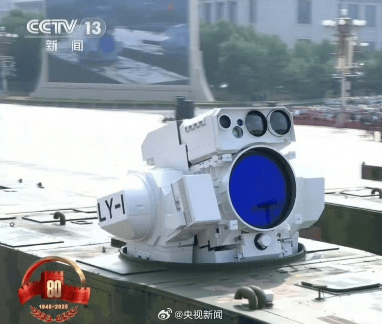 九三阅兵重磅武器汇总来了,完整视频+高清大图!中国军队装备已经Next Level,军迷变军盲