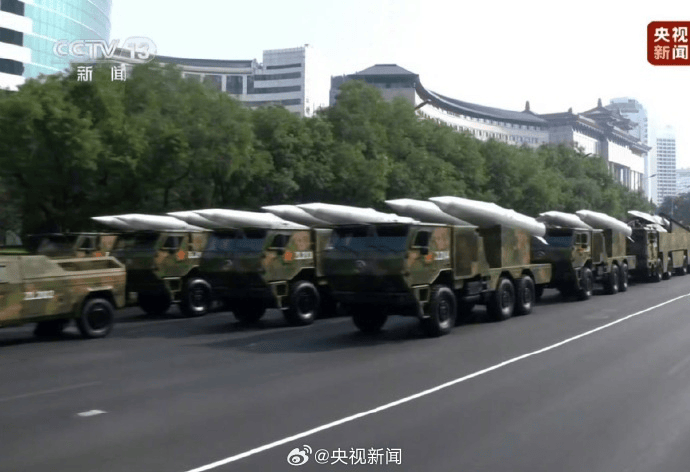 九三阅兵重磅武器汇总来了,完整视频+高清大图!中国军队装备已经Next Level,军迷变军盲