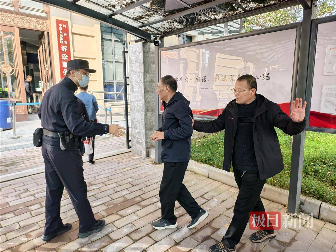 同居男友杀害女护士案开庭，男方亲属发声，女方父亲：拒绝出谅解书也不要赔偿，希望判处死刑