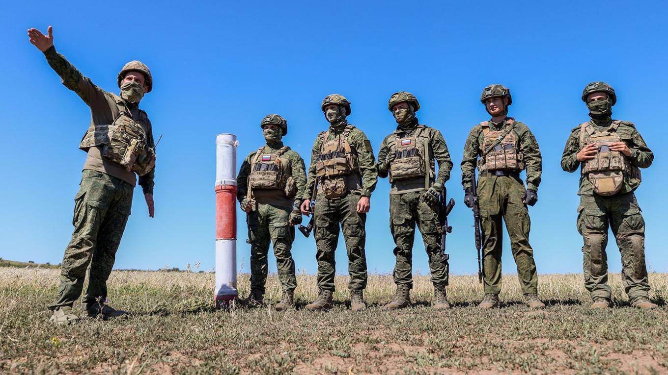 65万逃兵，俄军迎来两场大捷，乌克兰面临两难抉择：毁灭还是投降