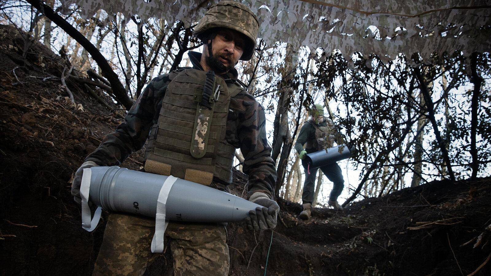 俄罗斯坦克大军强突乌克兰第七州，美媒：乌军一个旅仅有30%官兵